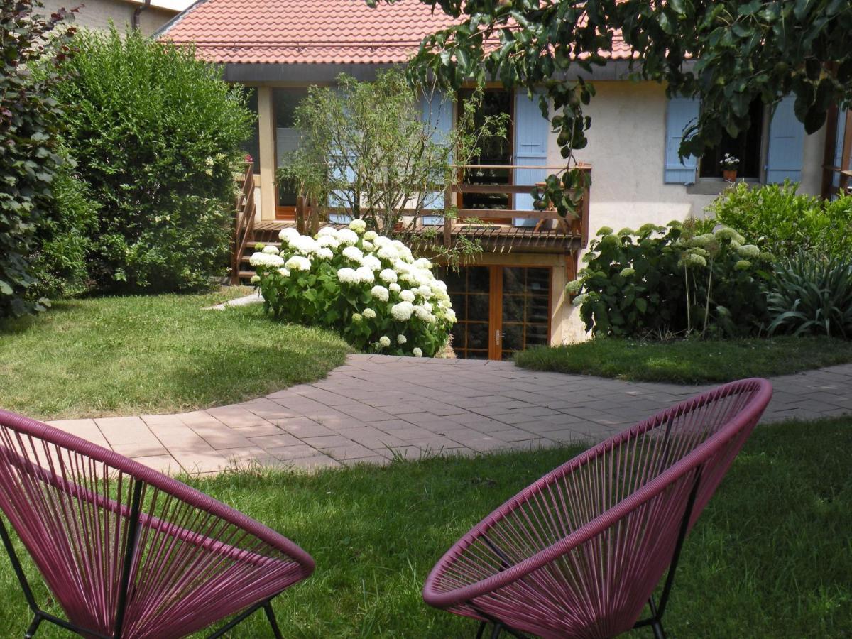 Bed and Breakfast Le Pre Juriens Exteriér fotografie